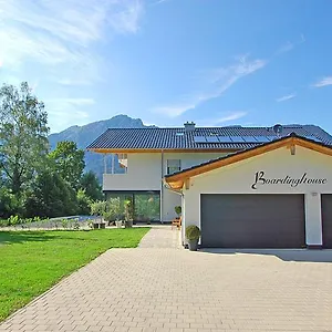 Boardinghouse Apartment